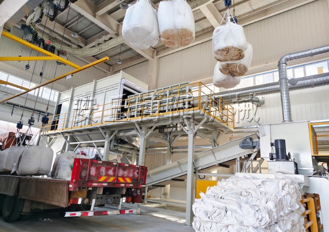 氧化鋁全自動(dòng)噸袋拆袋機(jī)、新疆智能噸袋破包機(jī)介紹