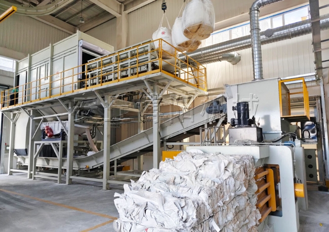 氫氧化鎳全自動噸袋拆包機的功能是什么？