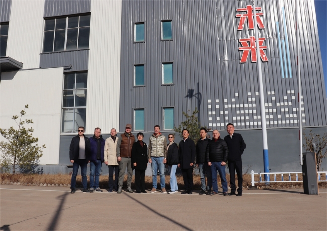 俄羅斯莫斯科州柳別爾齊市市長(zhǎng)代表團(tuán)蒞臨博陽(yáng)機(jī)械考察交流